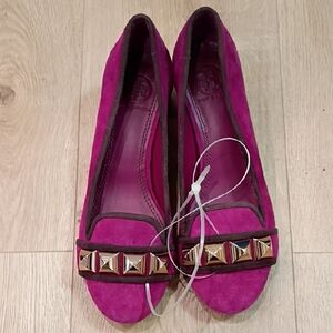 💖✨ Brand New Tory Burch Size 6.5 Fuchsia Suede Stud Flats 🌟